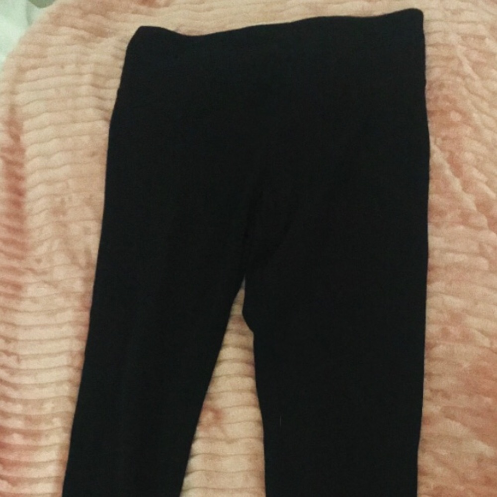 black garage leggings
